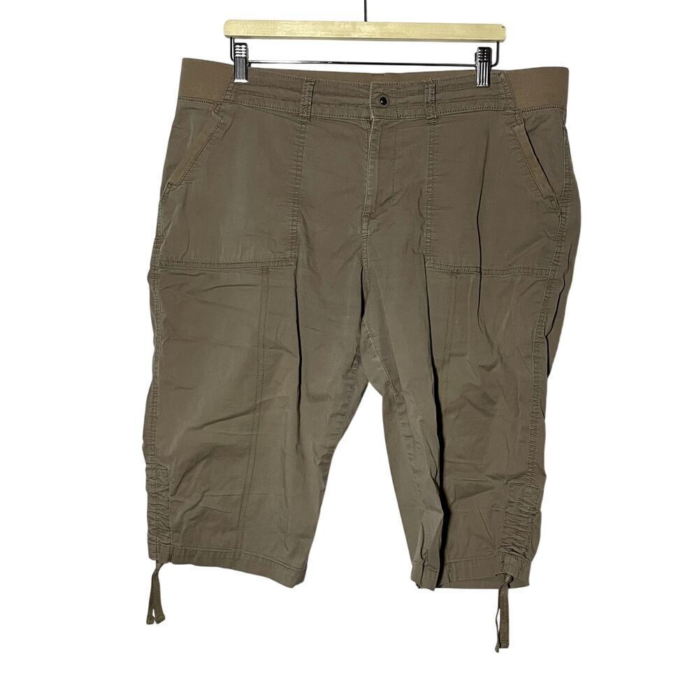 Lee relaxed fit khaki capri pants shorts cotton women's size 18W casual y2k